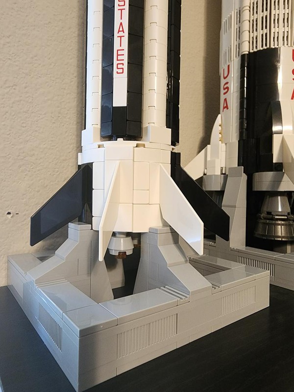 LEGO MOC Saturn 1B Launch Platform by JAW0323 | Rebrickable - Build ...